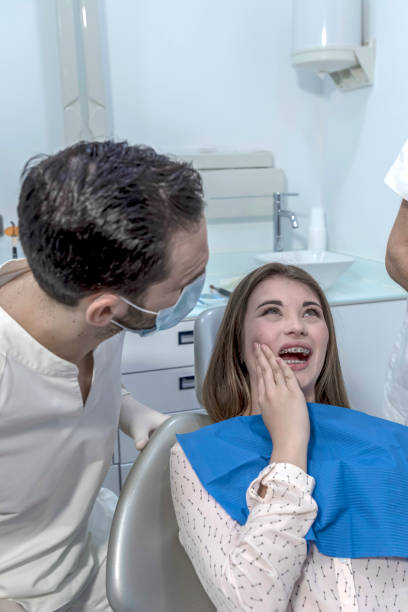 Best Cracked Tooth Emergency Dentist  in Juneau, WI
